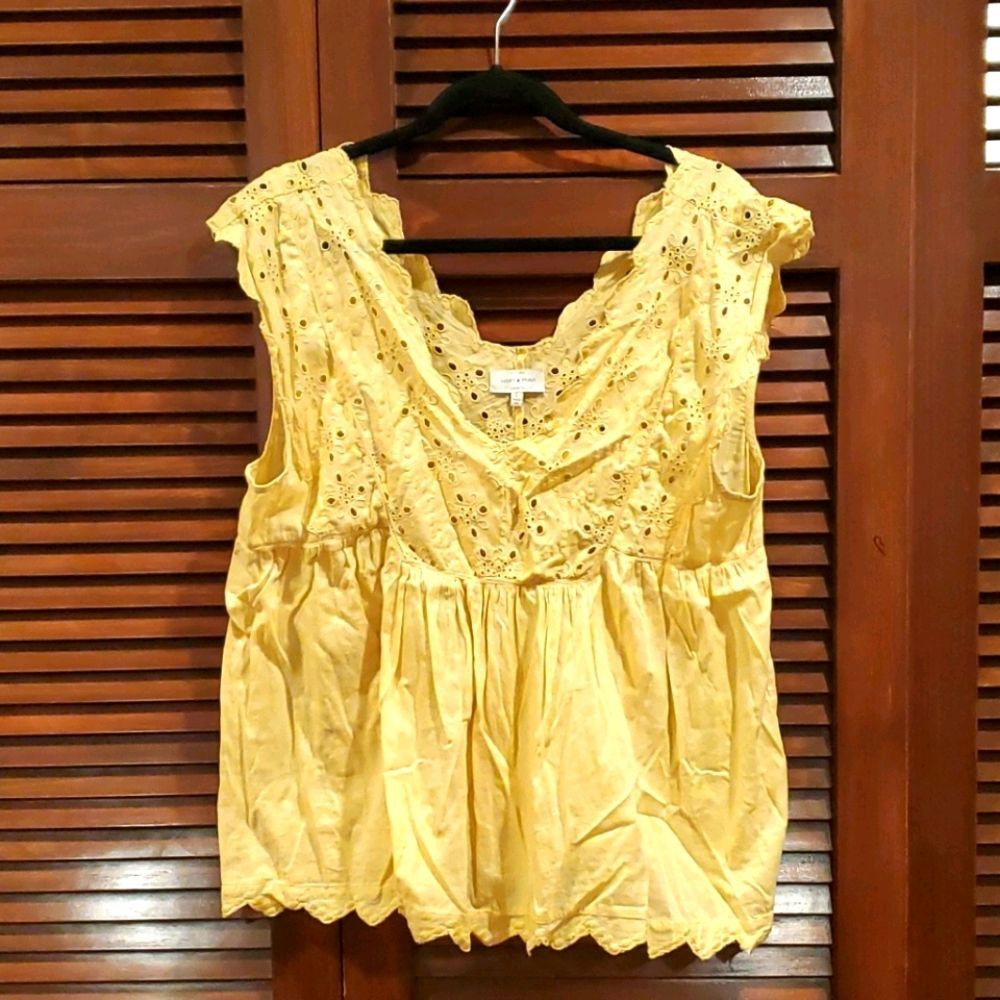 Lucky Brand Yellow Eyelet Top | size L